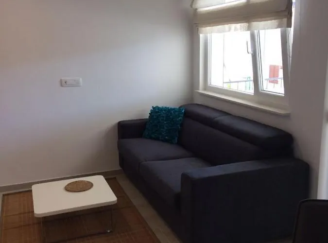 Appartement In Mit Meerblick, Terrasse, Klimaanlage, W-lan 4492-3 Podgora (Split-Dalmatia)